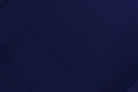 应对“大深筹码”的压制：在锦标赛中如何通过反抢夺回主动权。（面对深筹压制：锦标赛中如何用反抢重夺主动权）